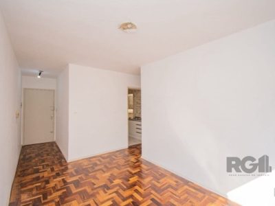 Apartamento à venda com 66m², 2 quartos, 1 vaga no bairro Vila Ipiranga em Porto Alegre - Foto 4