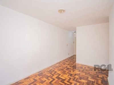 Apartamento à venda com 66m², 2 quartos, 1 vaga no bairro Vila Ipiranga em Porto Alegre - Foto 3