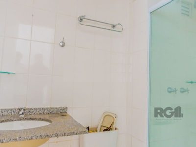 Apartamento à venda com 67m², 3 quartos, 1 suíte, 2 vagas no bairro Tristeza em Porto Alegre - Foto 4