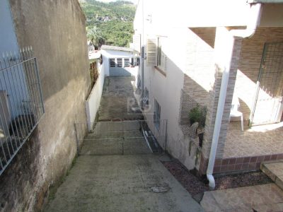 Casa à venda com 180m², 3 quartos, 2 vagas no bairro Jardim Carvalho em Porto Alegre - Foto 21