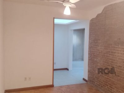 Apartamento à venda com 66m², 2 quartos no bairro Cidade Baixa em Porto Alegre - Foto 4