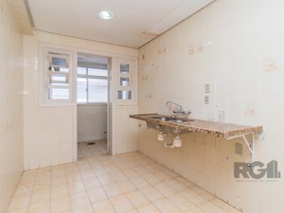 Cobertura à venda com 243m², 4 quartos, 2 suítes, 2 vagas no bairro Santana em Porto Alegre - Foto 25