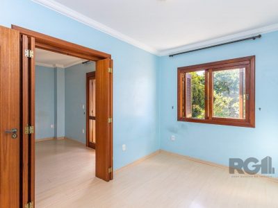 Casa à venda com 105m², 3 quartos, 1 suíte, 1 vaga no bairro Cristal em Porto Alegre - Foto 15