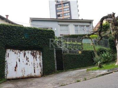 Casa à venda com 199m², 4 quartos, 1 suíte, 2 vagas no bairro Petrópolis em Porto Alegre - Foto 34