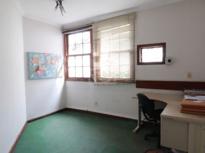 Casa à venda com 199m², 4 quartos, 1 suíte, 2 vagas no bairro Petrópolis em Porto Alegre - Foto 7