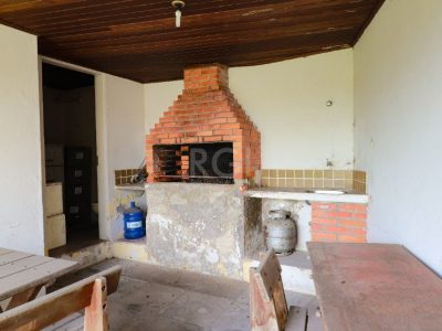 Casa à venda com 199m², 4 quartos, 1 suíte, 2 vagas no bairro Petrópolis em Porto Alegre - Foto 29