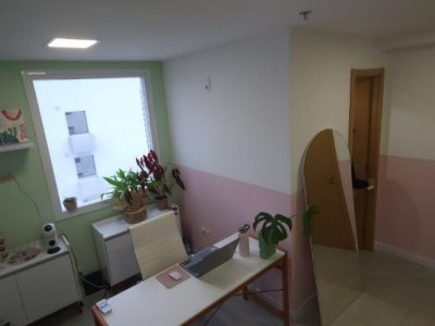 Conjunto/Sala à venda com 32m² no bairro Santana em Porto Alegre - Foto 3