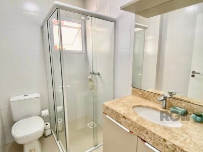 Apartamento à venda com 62m², 2 quartos, 1 suíte, 1 vaga no bairro Centro em Capão da Canoa - Foto 16