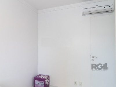 Apartamento à venda com 82m², 3 quartos, 1 suíte, 1 vaga no bairro São Geraldo em Porto Alegre - Foto 17