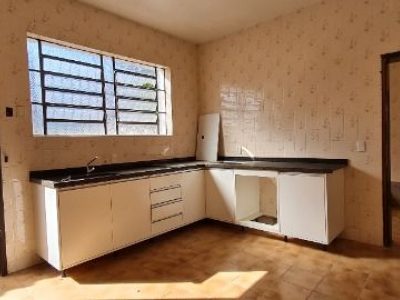 Casa à venda com 110m², 3 quartos, 2 vagas no bairro Ipanema em Porto Alegre - Foto 9