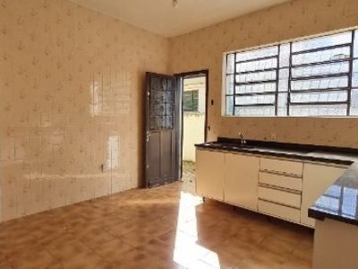 Casa à venda com 110m², 3 quartos, 2 vagas no bairro Ipanema em Porto Alegre - Foto 11