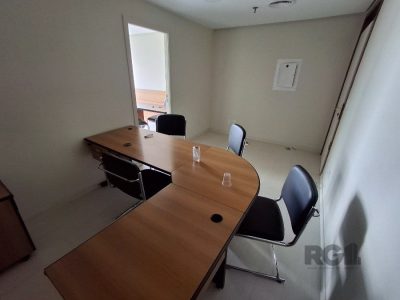 Conjunto/Sala à venda com 33m² no bairro Moinhos de Vento em Porto Alegre - Foto 11