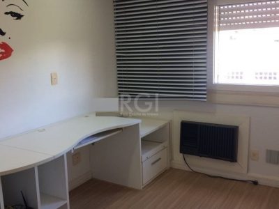 Cobertura à venda com 248m², 3 quartos, 1 suíte, 2 vagas no bairro Mont Serrat em Porto Alegre - Foto 29