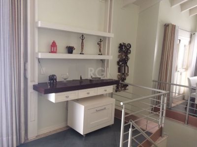 Cobertura à venda com 248m², 3 quartos, 1 suíte, 2 vagas no bairro Mont Serrat em Porto Alegre - Foto 6