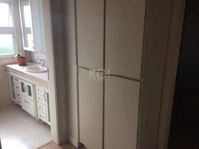 Cobertura à venda com 248m², 3 quartos, 1 suíte, 2 vagas no bairro Mont Serrat em Porto Alegre - Foto 23