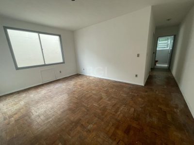 Apartamento à venda com 76m², 2 quartos, 1 vaga no bairro Petrópolis em Porto Alegre - Foto 3