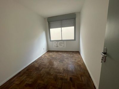 Apartamento à venda com 76m², 2 quartos, 1 vaga no bairro Petrópolis em Porto Alegre - Foto 4