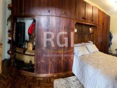 Casa à venda com 98m², 3 quartos, 1 vaga no bairro Partenon em Porto Alegre - Foto 17