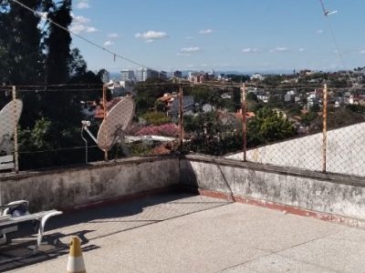 Casa à venda com 130m², 4 quartos, 3 vagas no bairro Três Figueiras em Porto Alegre - Foto 3