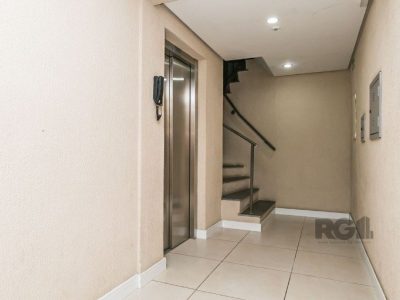 Apartamento à venda com 87m², 2 quartos, 1 suíte, 1 vaga no bairro Santana em Porto Alegre - Foto 17