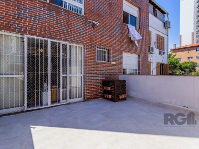 Apartamento à venda com 87m², 2 quartos, 1 suíte, 1 vaga no bairro Santana em Porto Alegre - Foto 4