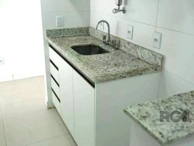 Apartamento à venda com 87m², 2 quartos, 1 suíte, 1 vaga no bairro Santana em Porto Alegre - Foto 14