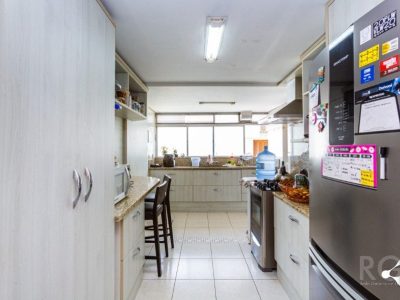 Apartamento à venda com 144m², 3 quartos, 1 suíte, 2 vagas no bairro Moinhos de Vento em Porto Alegre - Foto 12