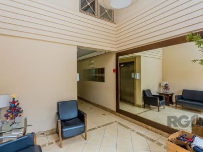 Apartamento à venda com 93m², 3 quartos, 1 suíte, 2 vagas no bairro Rio Branco em Porto Alegre - Foto 11