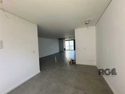 Apartamento à venda com 221m², 3 quartos, 3 suítes, 3 vagas no bairro Praia de Belas em Porto Alegre - Foto 12