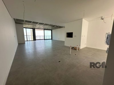 Apartamento à venda com 221m², 3 quartos, 3 suítes, 3 vagas no bairro Praia de Belas em Porto Alegre - Foto 2