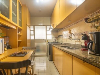 Apartamento à venda com 147m², 3 quartos, 1 suíte, 2 vagas no bairro Floresta em Porto Alegre - Foto 29