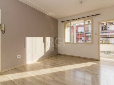 Apartamento à venda com 75m², 2 quartos no bairro Menino Deus em Porto Alegre - Foto 3