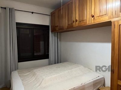 Casa à venda com 267m², 5 quartos, 2 suítes, 4 vagas no bairro Santana em Porto Alegre - Foto 10