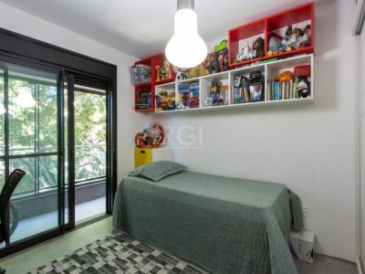 Apartamento à venda com 146m², 3 quartos, 3 suítes, 3 vagas no bairro Ipanema em Porto Alegre - Foto 21