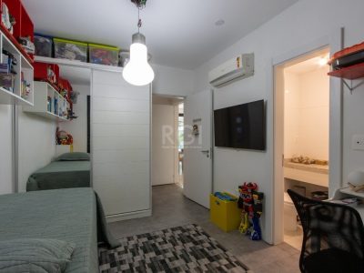 Apartamento à venda com 146m², 3 quartos, 3 suítes, 3 vagas no bairro Ipanema em Porto Alegre - Foto 27