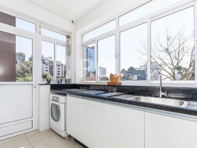 Apartamento à venda com 274m², 4 quartos, 2 suítes, 2 vagas no bairro Moinhos de Vento em Porto Alegre - Foto 10