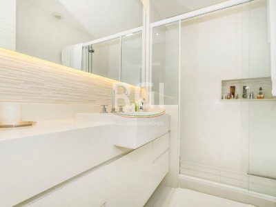 Apartamento à venda com 274m², 4 quartos, 2 suítes, 2 vagas no bairro Moinhos de Vento em Porto Alegre - Foto 13