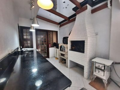 Casa à venda com 141m², 3 quartos, 1 suíte, 2 vagas no bairro Tristeza em Porto Alegre - Foto 8