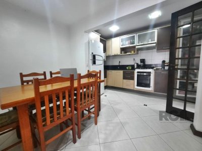 Casa à venda com 141m², 3 quartos, 1 suíte, 2 vagas no bairro Tristeza em Porto Alegre - Foto 13