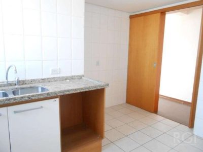 Apartamento à venda com 92m², 2 quartos, 1 suíte, 2 vagas no bairro Petrópolis em Porto Alegre - Foto 7