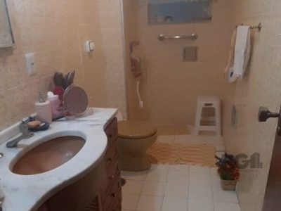 Apartamento à venda com 95m², 3 quartos, 1 suíte no bairro Petrópolis em Porto Alegre - Foto 13