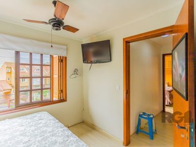 Casa à venda com 126m², 3 quartos, 1 suíte, 3 vagas no bairro Jardim Itu em Porto Alegre - Foto 19