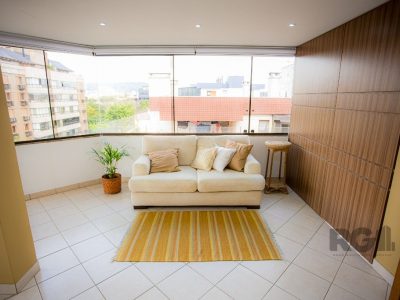 Cobertura à venda com 260m², 3 quartos, 1 suíte, 2 vagas no bairro Jardim Planalto em Porto Alegre - Foto 8