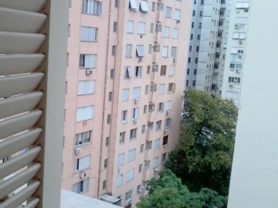 Apartamento à venda com 110m², 3 quartos, 1 vaga no bairro Centro em Porto Alegre - Foto 14