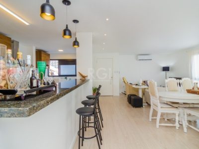 Apartamento à venda com 100m², 3 quartos, 1 suíte, 1 vaga no bairro Tristeza em Porto Alegre - Foto 10