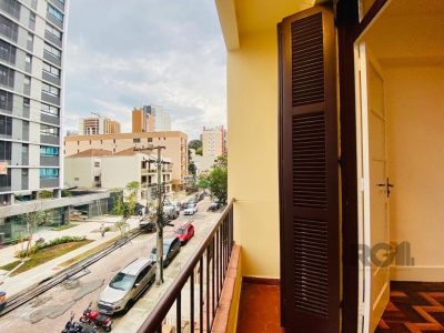 Apartamento à venda com 127m², 2 quartos, 1 suíte no bairro Rio Branco em Porto Alegre - Foto 12