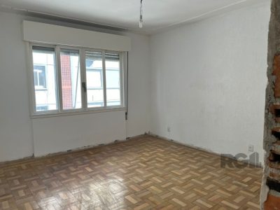 Apartamento à venda com 175m², 3 quartos, 1 suíte, 1 vaga no bairro Independência em Porto Alegre - Foto 6