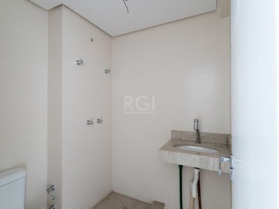 Casa Condominio à venda com 250m², 3 quartos, 3 suítes, 3 vagas no bairro Praia de Belas em Porto Alegre - Foto 17