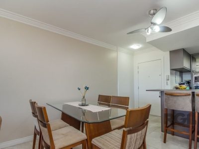 Apartamento à venda com 107m², 3 quartos, 1 suíte, 2 vagas no bairro Cristo Redentor em Porto Alegre - Foto 4