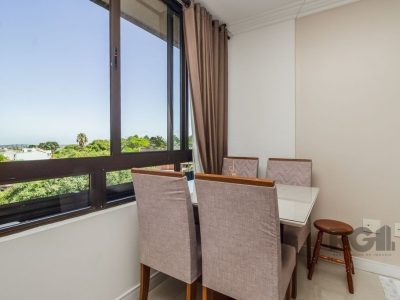 Apartamento à venda com 107m², 3 quartos, 1 suíte, 2 vagas no bairro Cristo Redentor em Porto Alegre - Foto 2